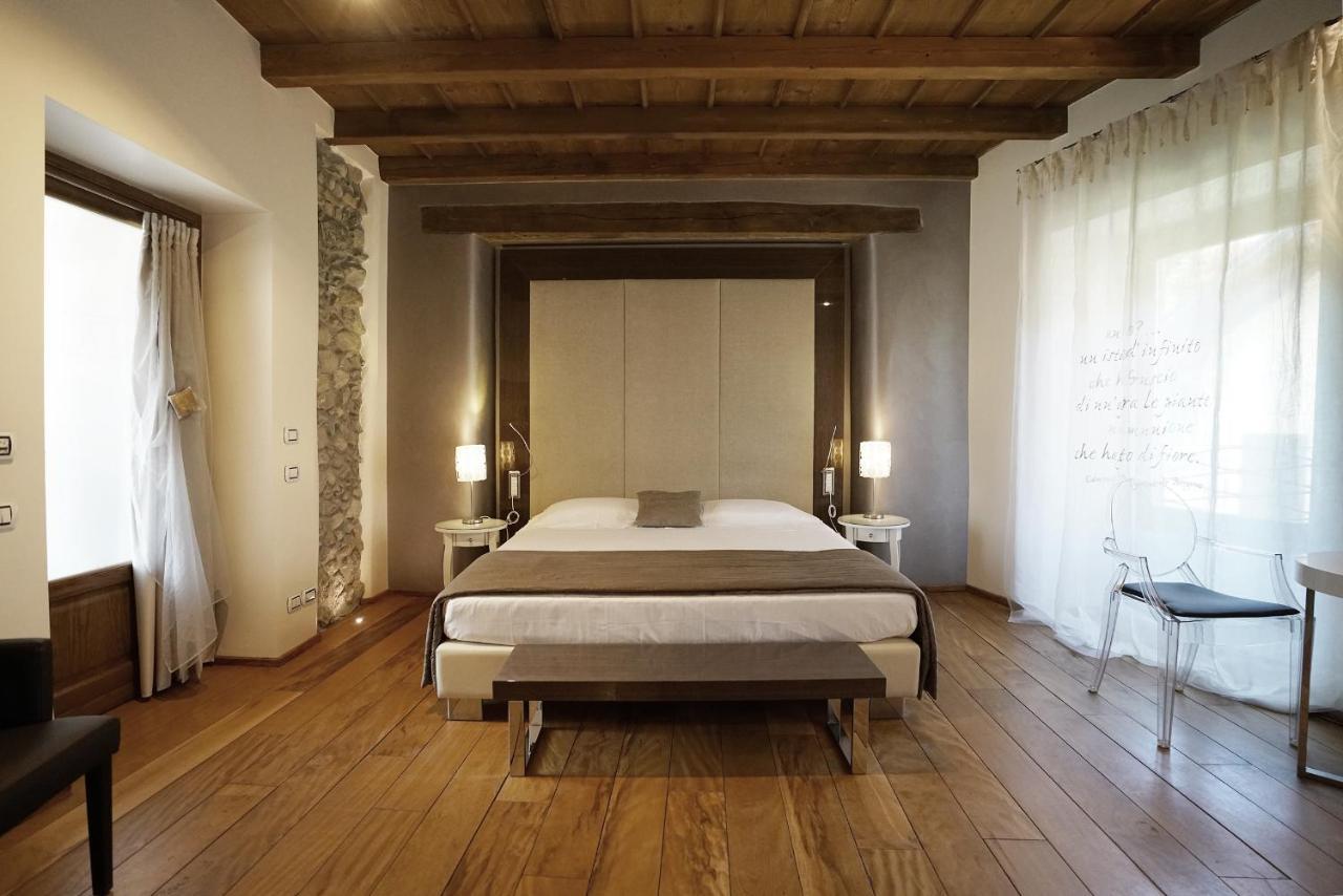 Arlate Il Portico - 1711 Luxury Guest House מראה חיצוני תמונה