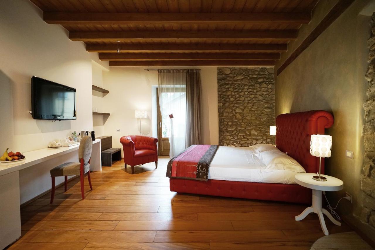 Arlate Il Portico - 1711 Luxury Guest House מראה חיצוני תמונה